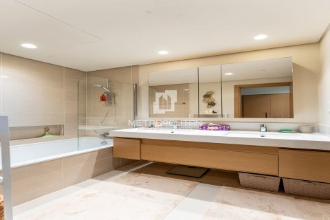 2 bedrooms Apartment in Harbour Gate, UAE No. 77661 24