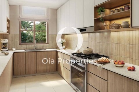 6 bedrooms Villa in Abu Dhabi, UAE No. 65912 10